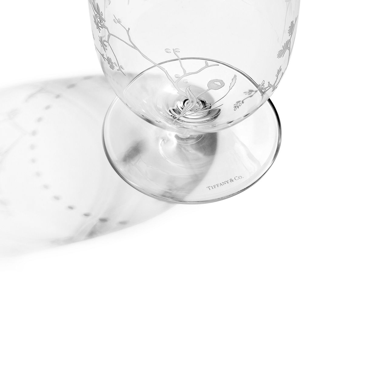 Wasserglas aus handgeätztem Glas