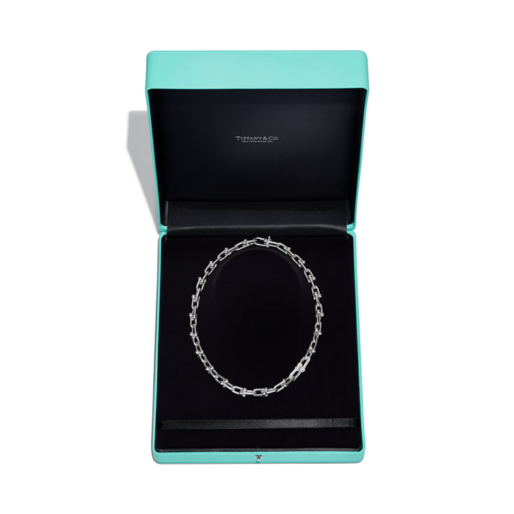 Tiffany HardWear:Medium Link Necklace in White Gold with Diamonds image number 4