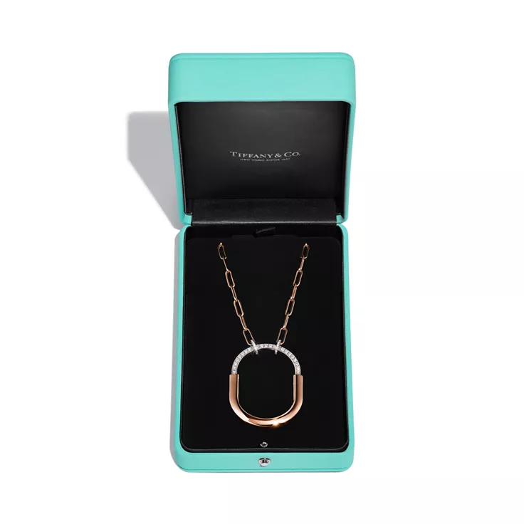 Tiffany Lock:Pendant in Rose and White Gold with Diamonds, Extra Large, 4