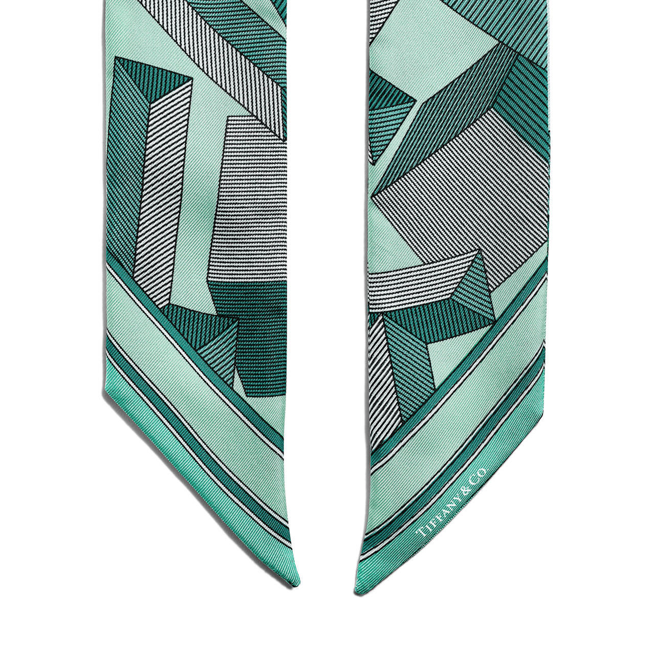 Pañuelo tipo lazo con “T” gigante en seda color Tiffany Blue®