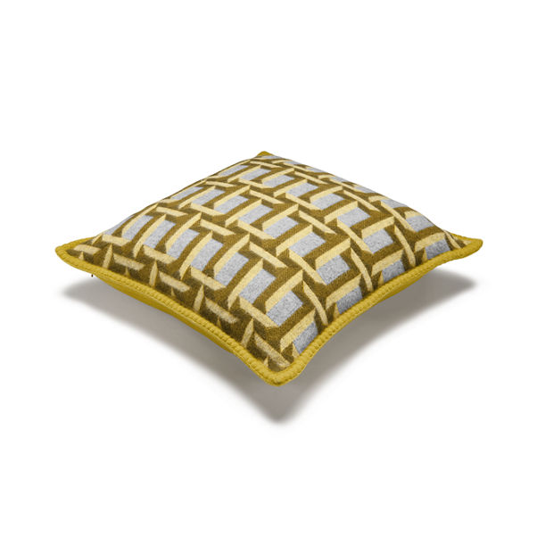 Collezione Tiffany T:Cuscino T True in cashmere e lana giallo citrino
