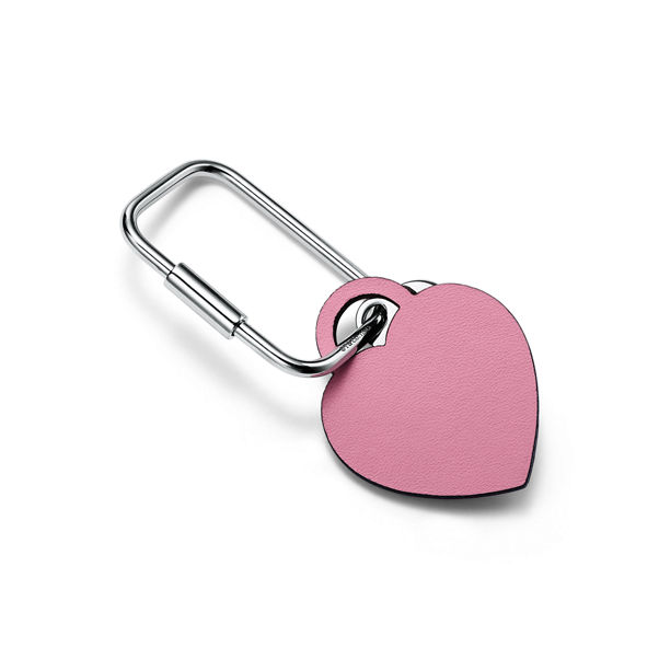 Return to Tiffany™:Heart Tag Carabiner in Morganite-coloured Leather and Enamel