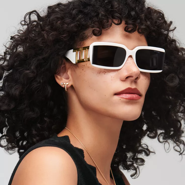 Tiffany T:Sunglasses in White Acetate with Dark Gray Lenses, 1