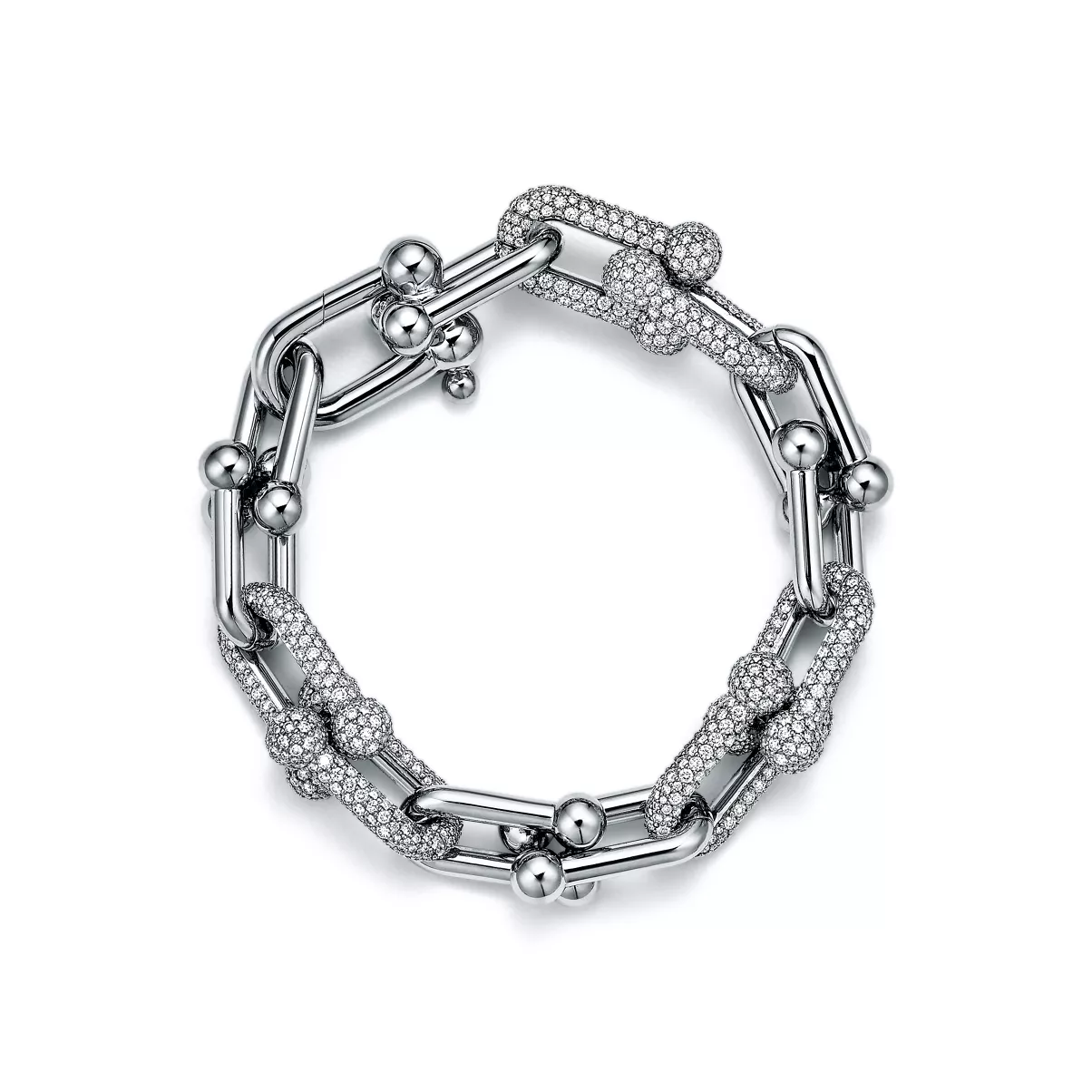 Large Link Bracelet in White Gold with Pav&eacute; Diamonds
