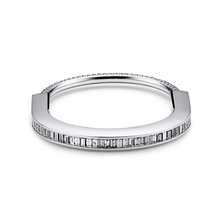Tiffany Lock:Bracelet jonc en or blanc 18 carats avec diamants pavés et taille baguette numéro dimage {1}