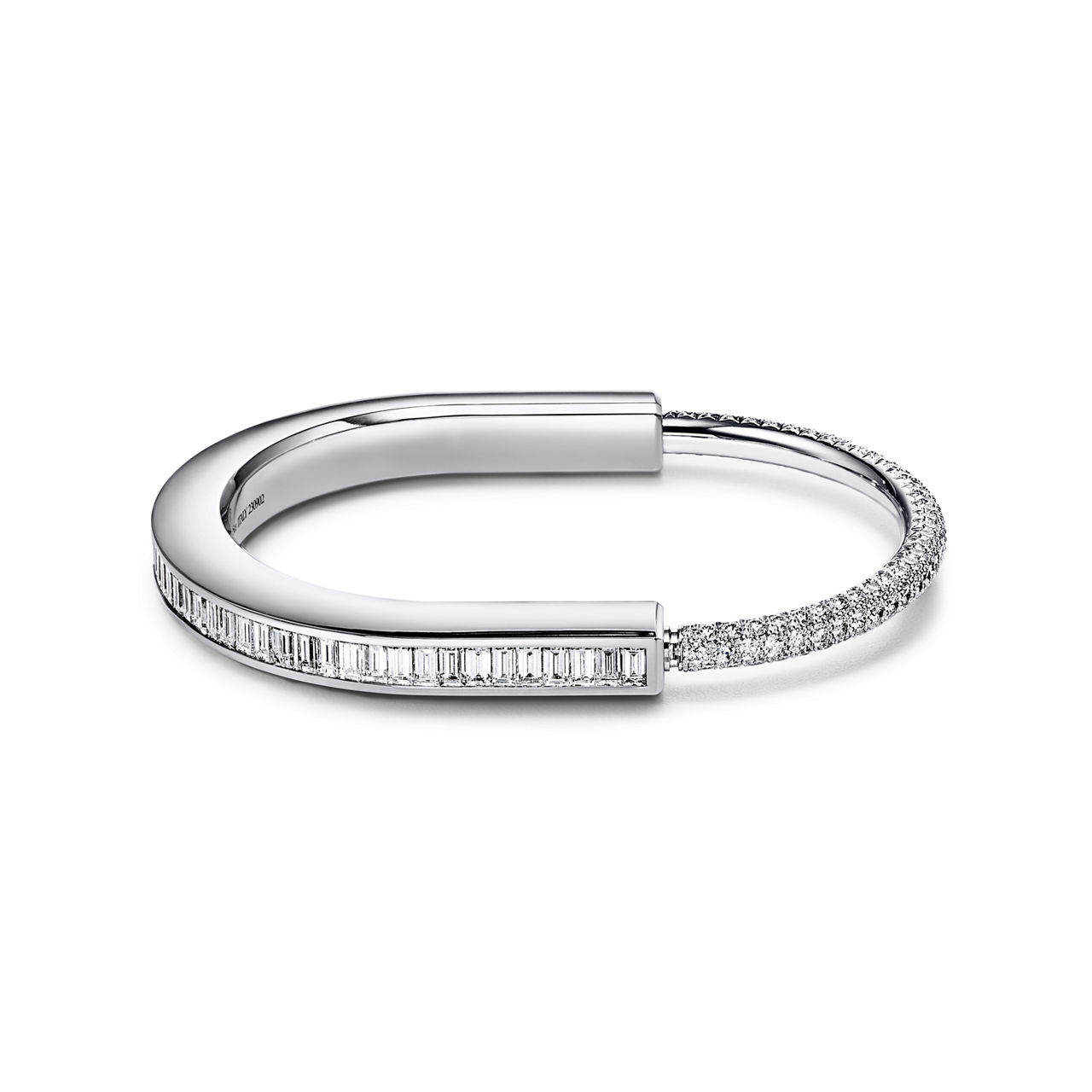Tiffany Lock:Bracelet jonc en or blanc 18 carats avec diamants pavés et taille baguette numéro dimage {1}