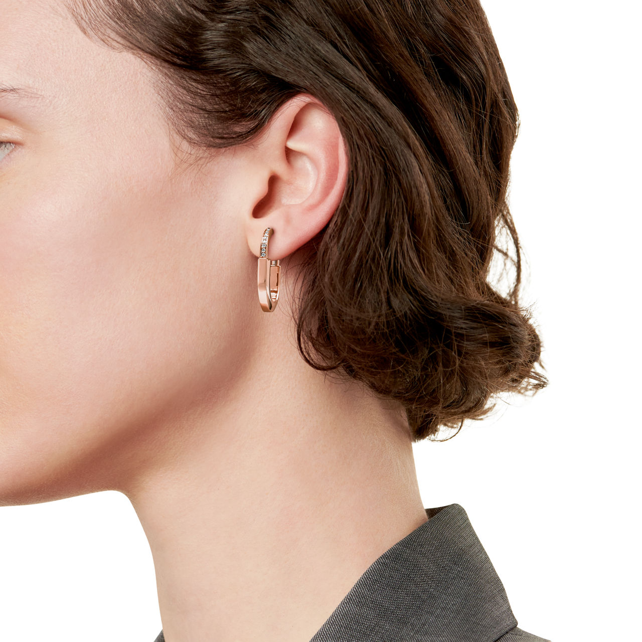 Pendientes en oro rosa con diamantes, tamaño mediano