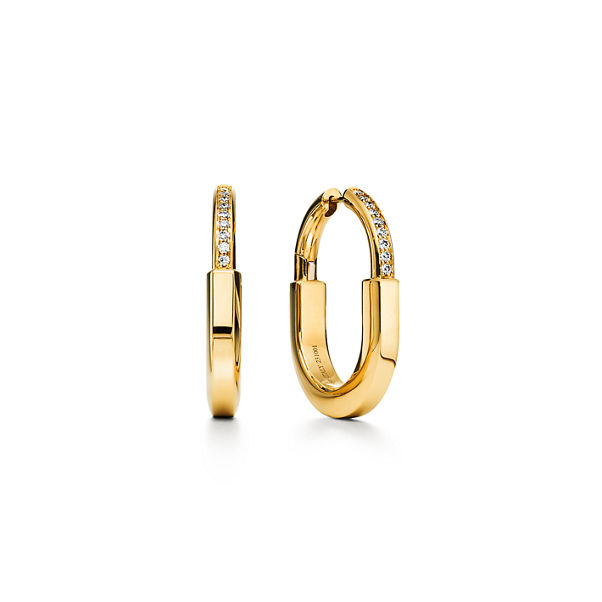 Tiffany Lock:Earrings in Yellow Gold with Diamonds, Medium