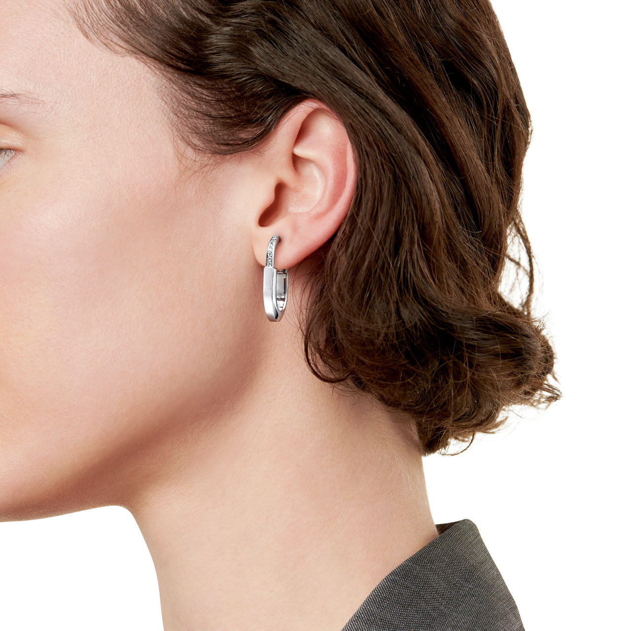 Pendientes en oro blanco con diamantes, tamaño mediano