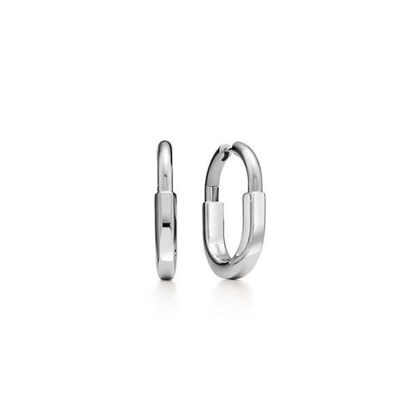 Tiffany Lock:Earrings in White Gold, Medium