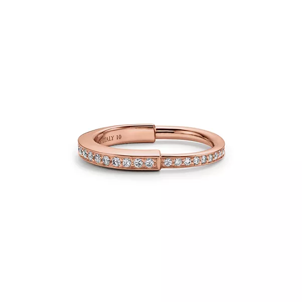 Ring in Rose Gold with Pavé Diamonds