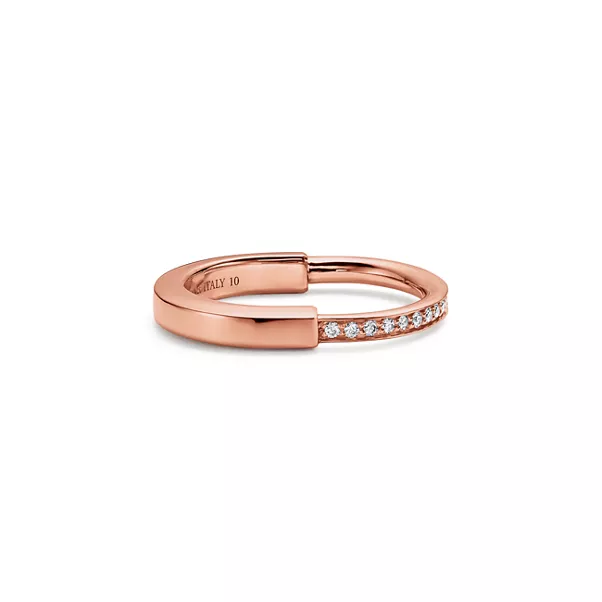 Ring in Rose Gold with Diamonds