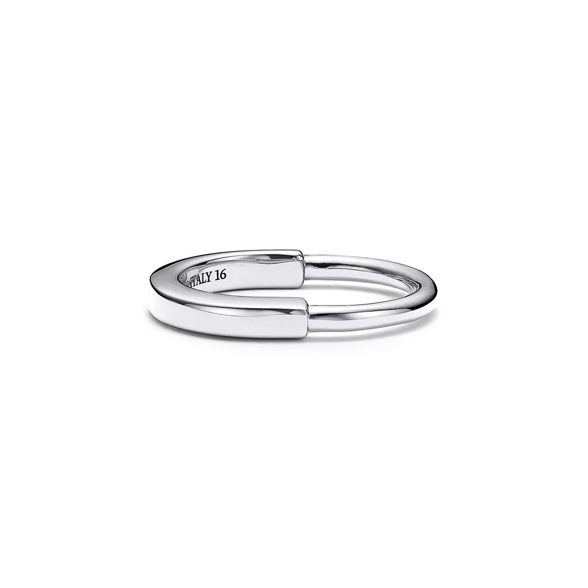 Ring in White Gold