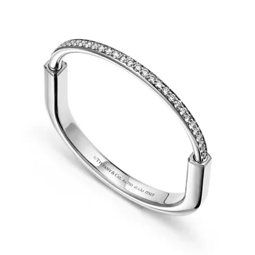 Tiffany Lock:Bracelet jonc en or blanc 18 carats et pav&eacute; de diamants demi-cercle, 3