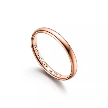 Tiffany Forever:Wedding Band Ring in Rose Gold, 2.5 mm Wide, 3