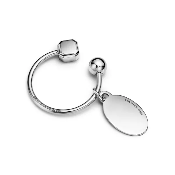 Oval Tag Screwball Key Ring in Sterling Silver