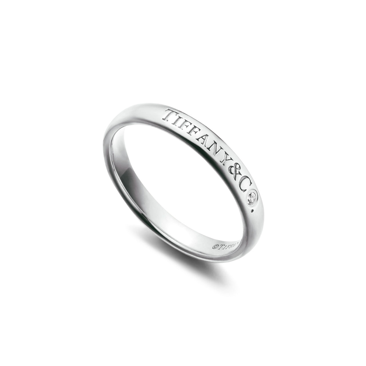 T&CO.®:Band Ring in Platinum with a Diamond image number 3