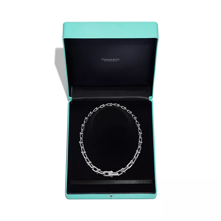 Tiffany HardWear: Graduated Link Necklace in White Gold with Diamonds, 5