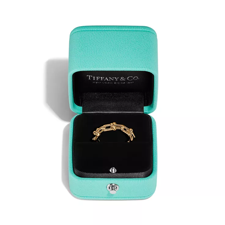 Tiffany HardWear:Bague à micro-maillons en or jaune 18 carats, 5