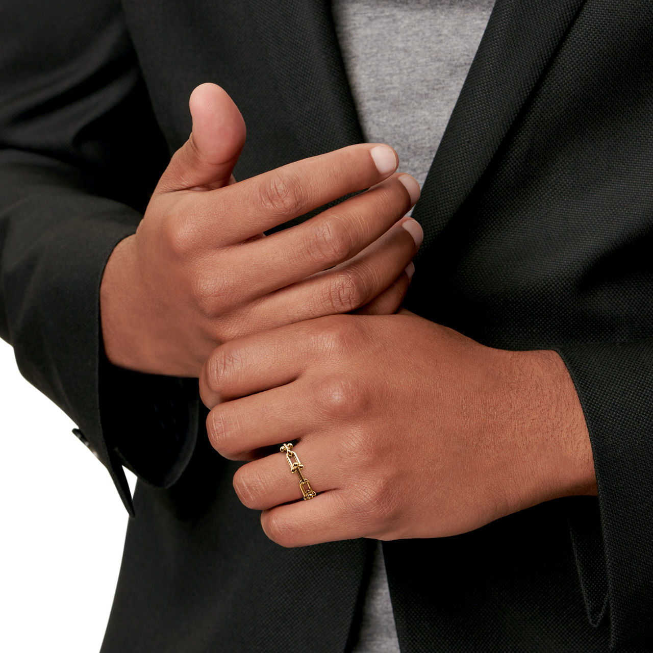 Tiffany HardWear:Bague à micro-maillons en or jaune 18 carats numéro dimage {1}