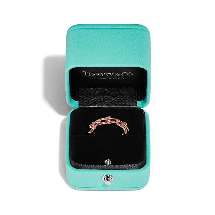 Tiffany HardWear:Ring mit extrakleinen Gliedern in Roségold Bildnummer 5