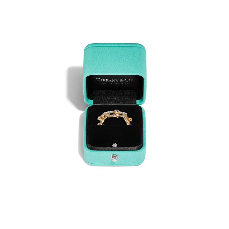 Tiffany HardWear:Small Link Ring in Yellow Gold with Pavé Diamonds image number 5