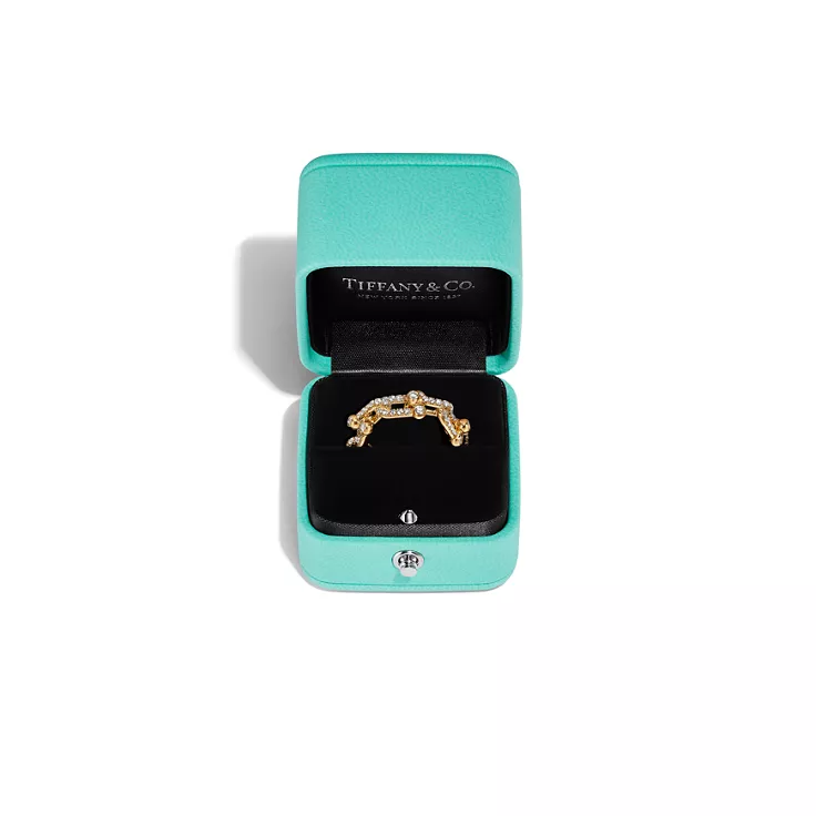 Tiffany HardWear:Small Link Ring in Yellow Gold with Pav&eacute; Diamonds, 5