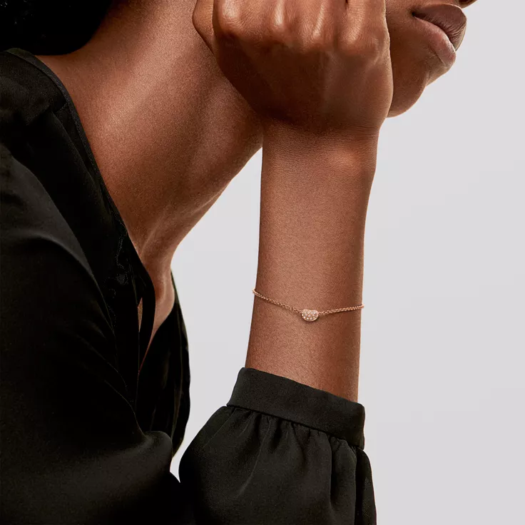 Elsa Peretti®:Bean design Bracelet in Rose Gold with Diamonds, 1