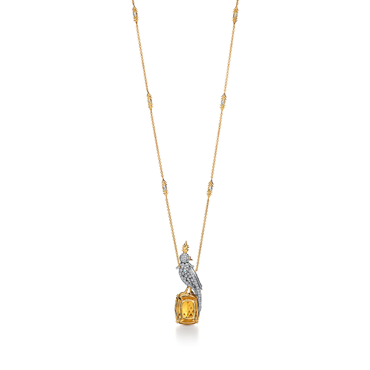 Schlumberger by Tiffany & Co.™:Bird on a Rock Pendant in Yellow Gold and Platinum image number 2