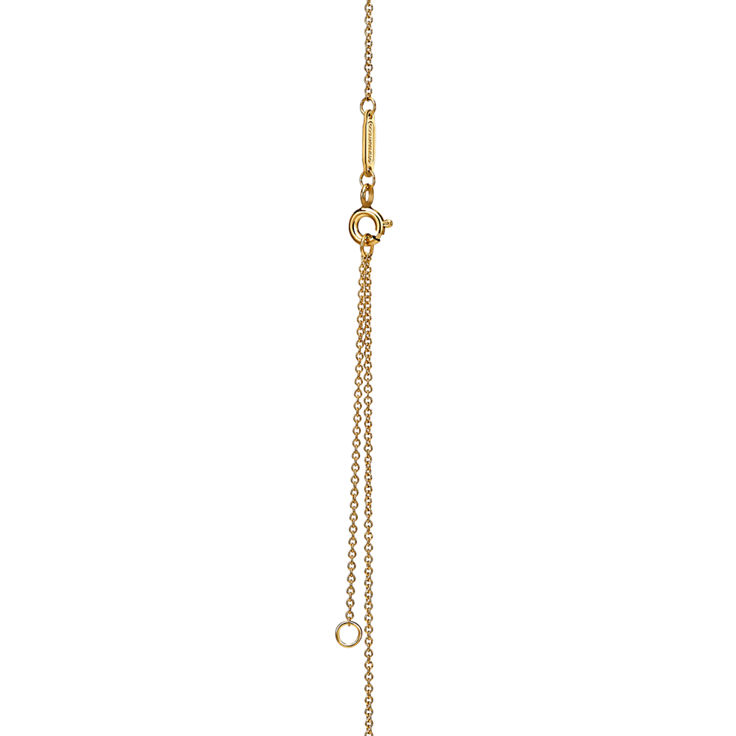 Return to Tiffany™:Mini Heart Tag Pendant in Yellow Gold image number 8