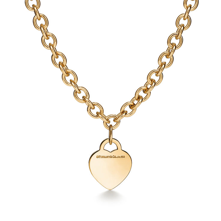 Return to Tiffany™:Heart Tag Necklace in Yellow Gold, Medium image number 4