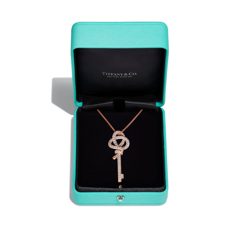 Tiffany Knot:Extra Large Key Pendant in Rose Gold with Diamonds image number 5