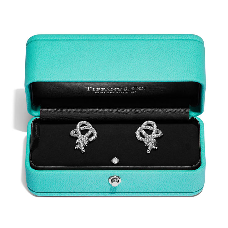 Tiffany Knot:Ohrstecker in Platin mit Diamanten Bildnummer 4