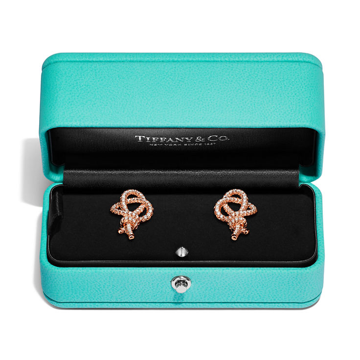 Tiffany Knot:Stud Earrings in Rose Gold with Diamonds image number 4