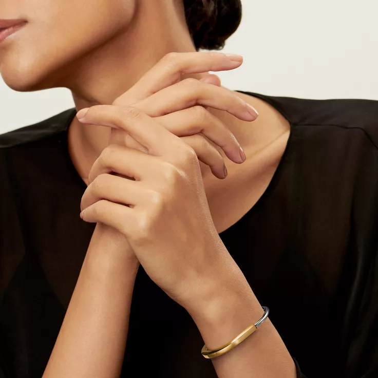 Tiffany Lock:Bangle in Yellow and White Gold, 1