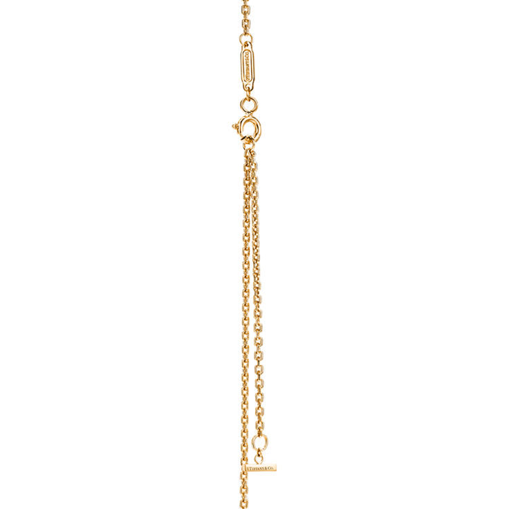 Tiffany T:Smile Pendant and Earrings Set, Limited Edition in Yellow Gold image number 4