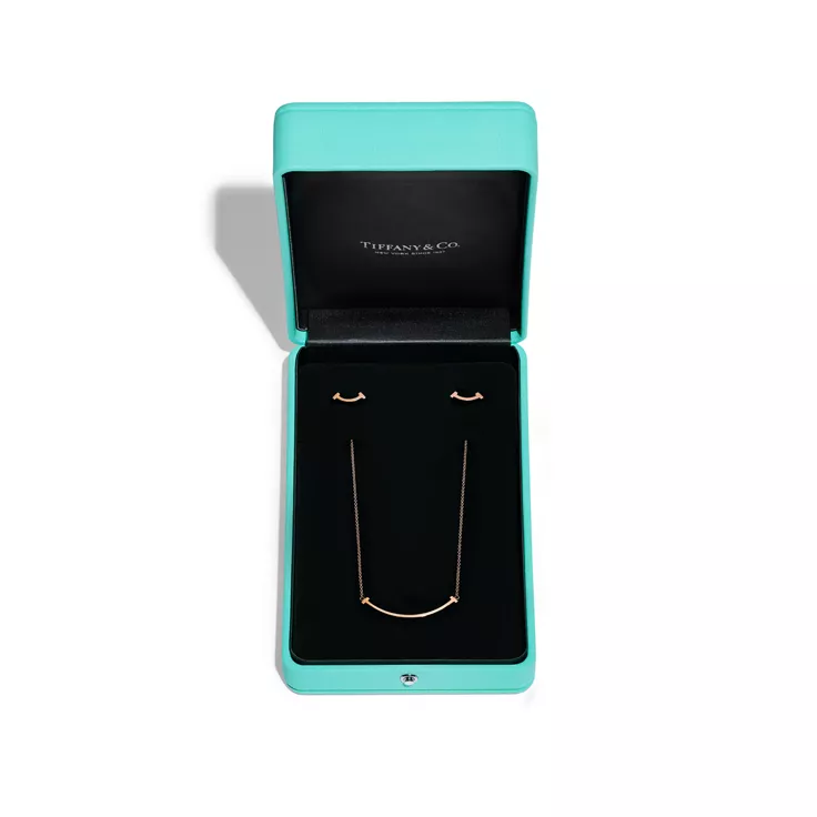 Tiffany T:Smile Pendant and Earrings Set, Limited Edition in Rose Gold, 4