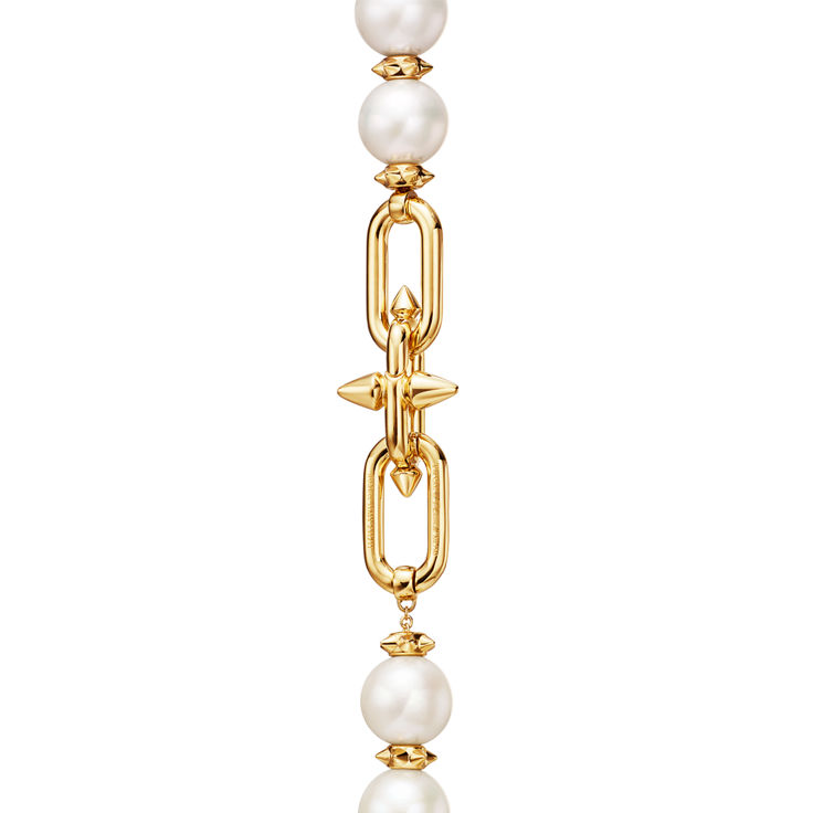 Tiffany Titan by Pharrell Williams:Pearl Bracelet in Yellow Gold with Diamonds image number 5