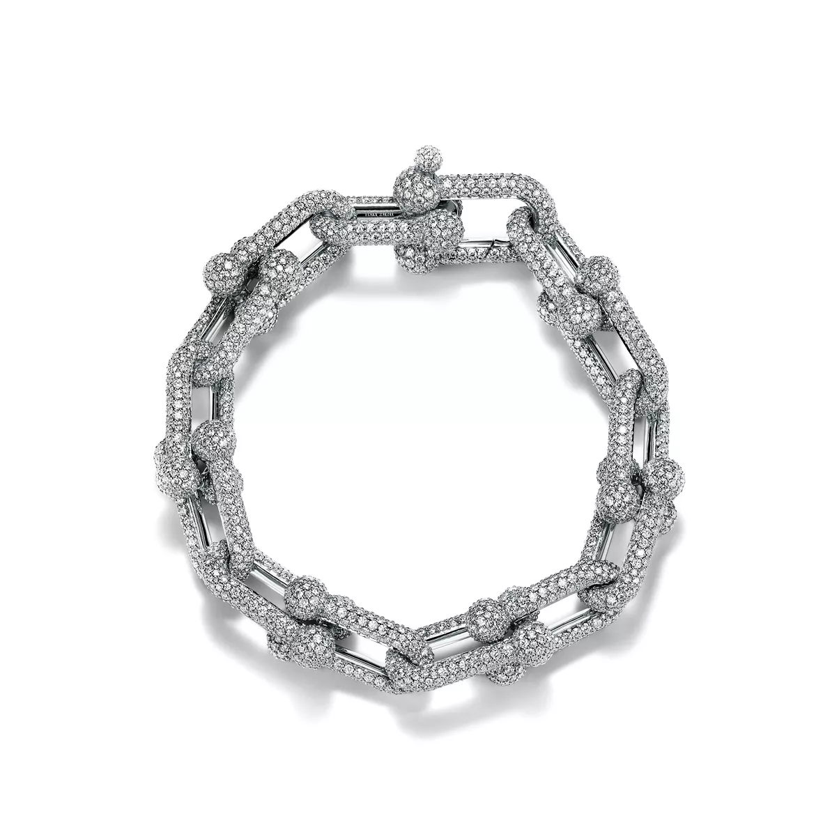 Large Link Bracelet in White Gold with Pav&eacute; Diamonds