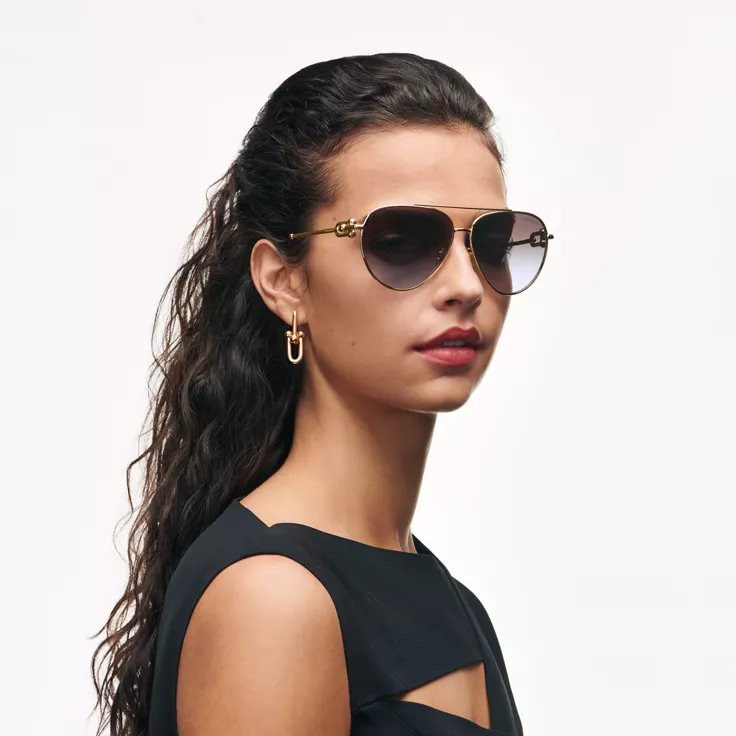 Tiffany HardWear:Gafas de sol en metal dorado con cristales grises, 1