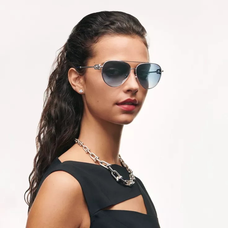Tiffany HardWear:Sunglasses in Silver-colored Metal with Dark Blue Lenses, 1