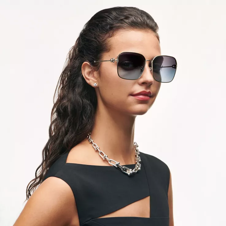 Tiffany HardWear:Sunglasses in Pale Gold-colored Metal with Gray Lenses, 1