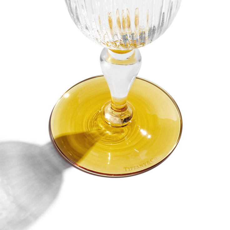 Collezione Tiffany Color Block:Calice da vino in giallo ambra numero immagine 1