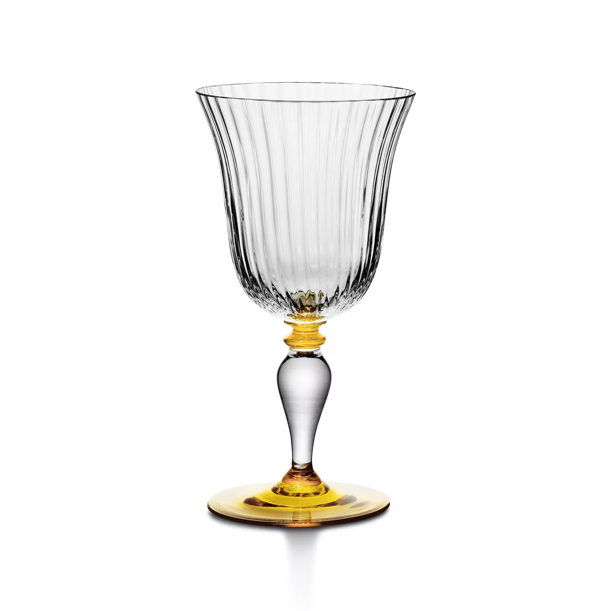 와인 글래스 앰버 옐로우