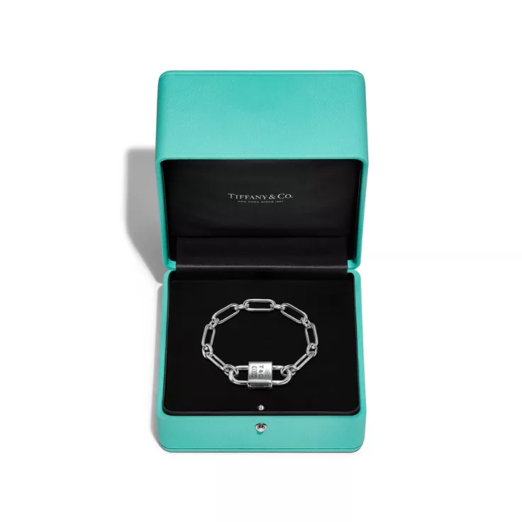 Tiffany 1837®:Large Double Lock Bracelet in Sterling Silver, 4