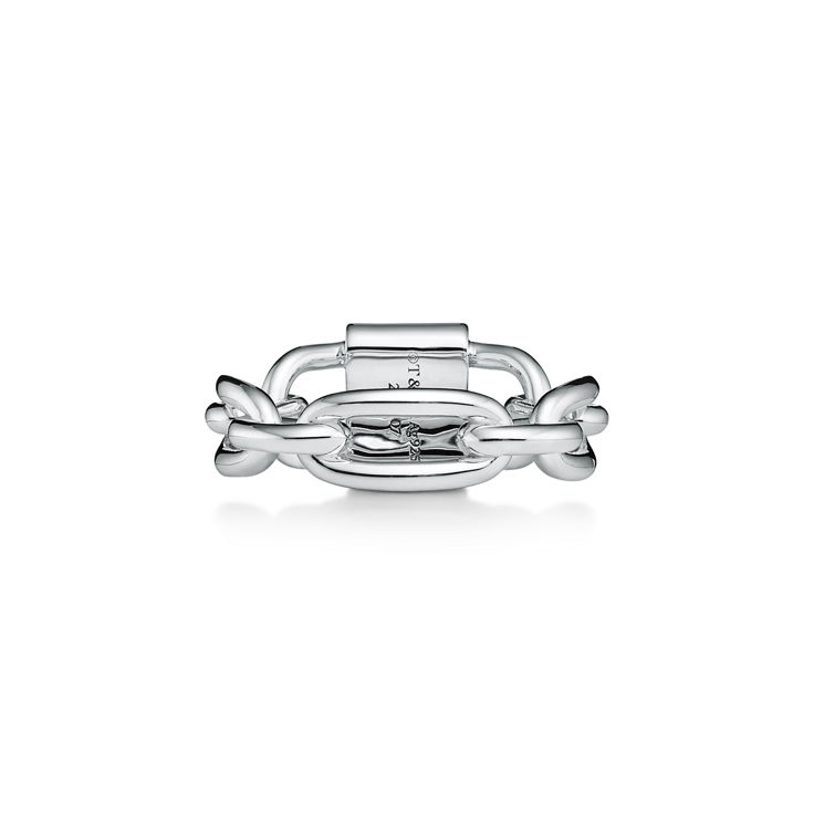 Tiffany 1837™:Small Double Lock Ring in Sterling Silver image number 4