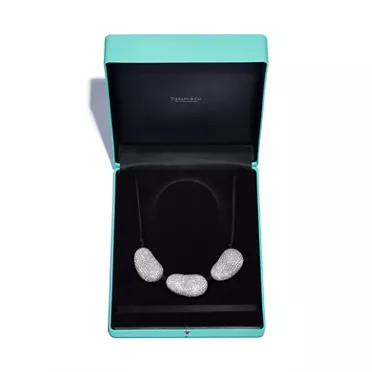 Elsa Peretti®:Bean® design Necklace in Platinum with Diamonds, 3