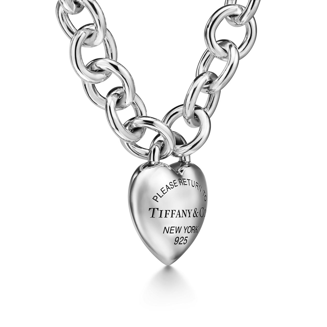 Return to Tiffany™:Full Heart Toggle Necklace in Sterling Silver image number 7