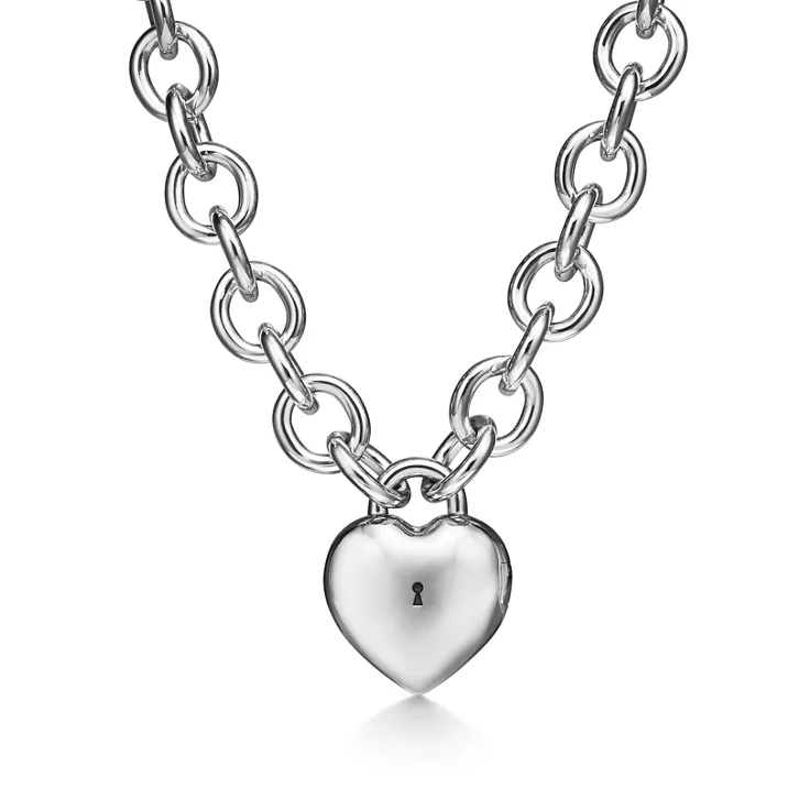 Return to Tiffany®:Full Heart Toggle Necklace in Sterling Silver, 9