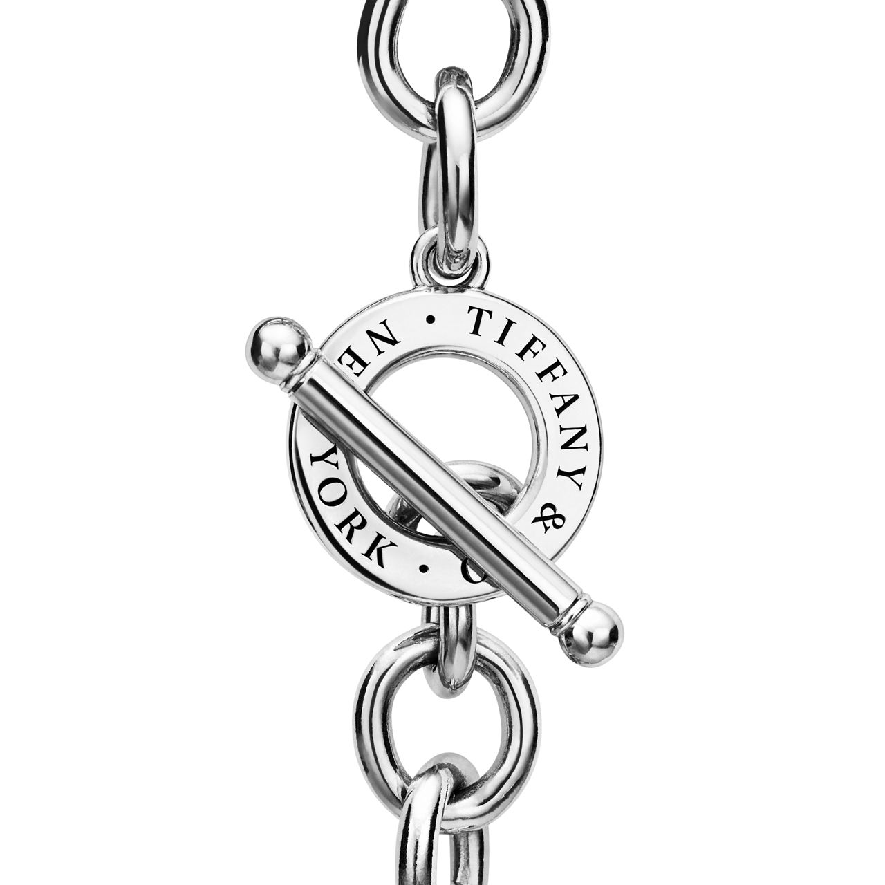 Return to Tiffany™:Full Heart Toggle Bracelet in Sterling Silver image number 3